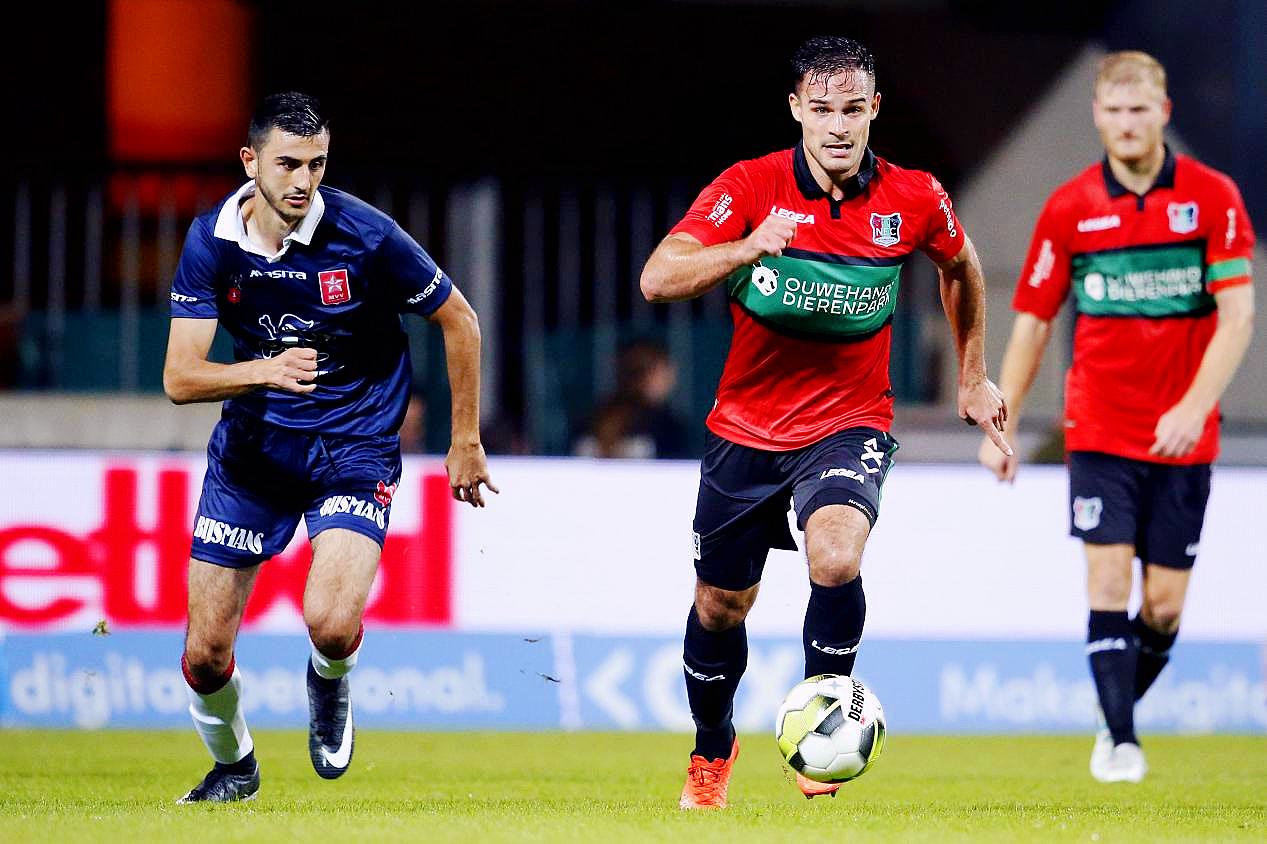 他在面对身 他在面对身