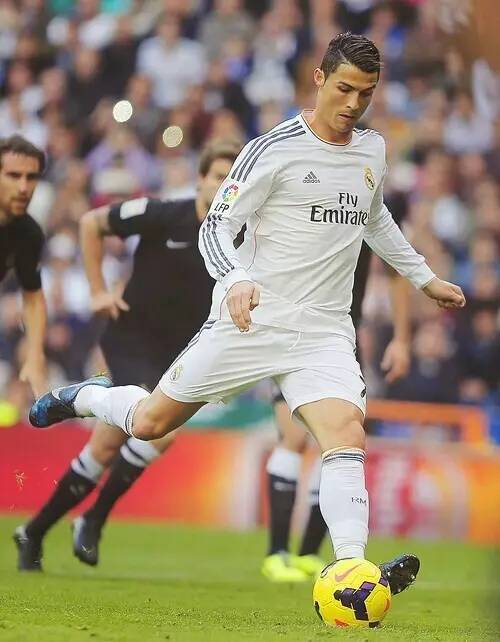 背后还有球 背后还有球